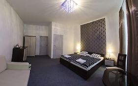 Brama Old City Rooms