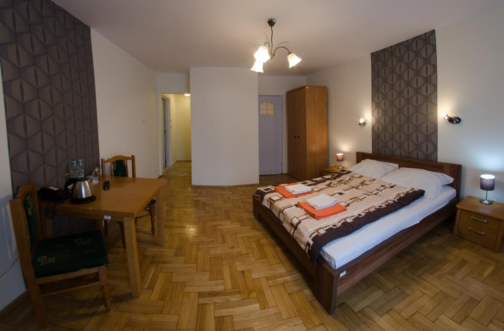 Brama Hostel Krakau Buitenkant foto